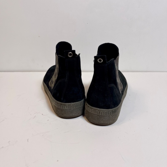 Gabor Black Cheetah Chelsea Ankle Boots US Women Sz 10 Slip On Flat Sneaker - Picture 4 of 10
